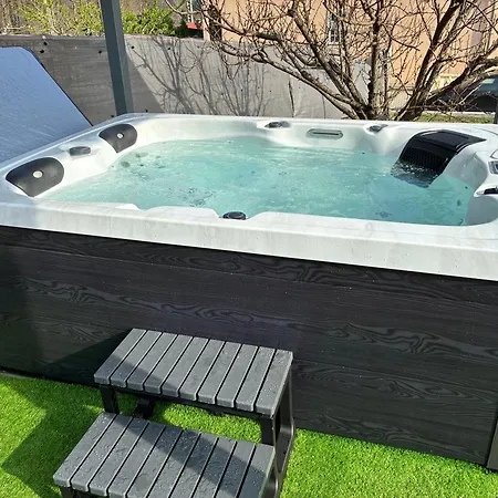 Sublime Tiny House Avec Piscine Et Jacuzzi Prive Pres De Braga