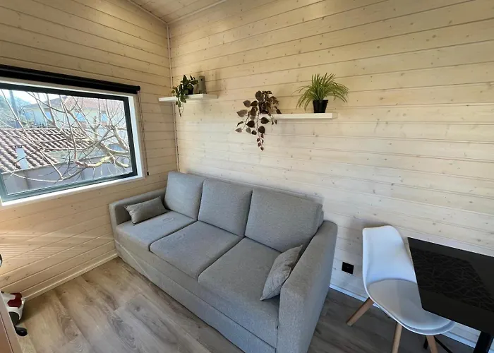 Sublime Tiny House Avec Piscine Et Jacuzzi Prive Pres De Braga Bico