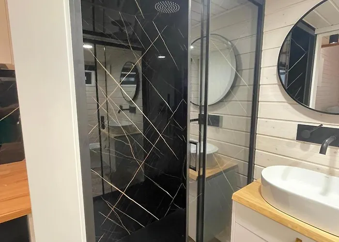 Sublime Tiny House Avec Piscine Et Jacuzzi Prive Pres De Braga Luxussátor *