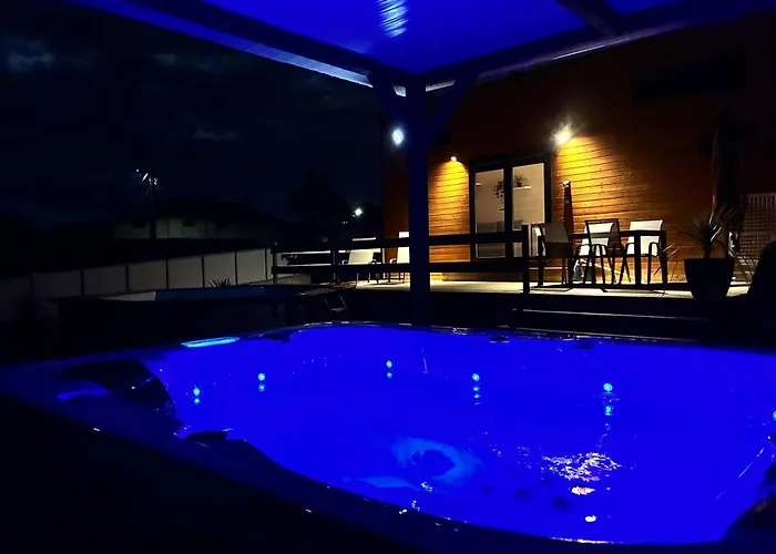 Sublime Tiny House Avec Piscine Et Jacuzzi Prive Pres De Braga Bico