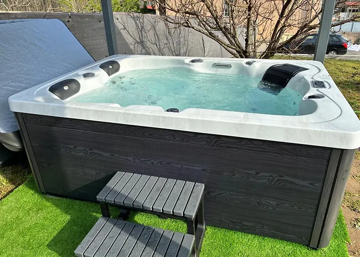 Sublime Tiny House Avec Piscine Et Jacuzzi Prive Pres De Braga